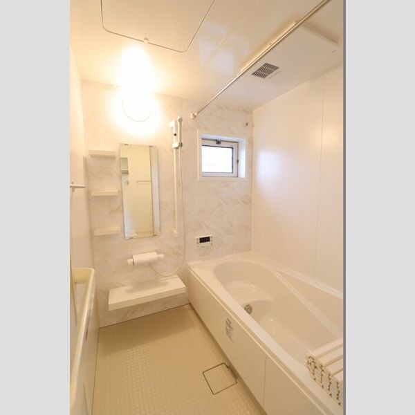 バス (換気暖房乾燥機付浴室)