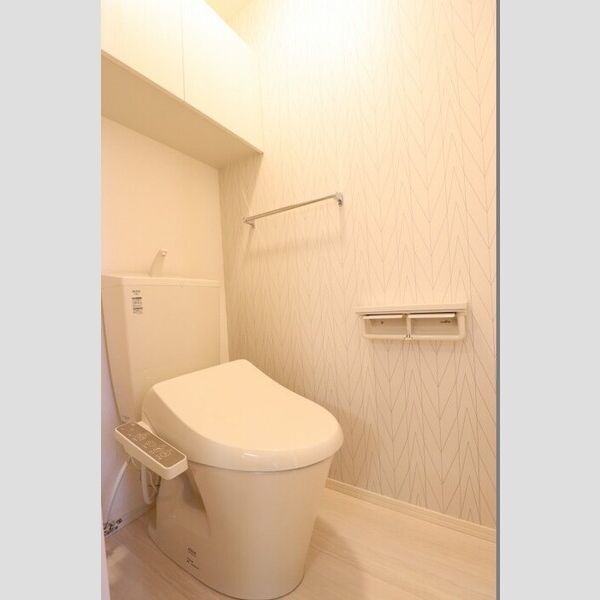 トイレ (温水洗浄暖房便座のトイレ)