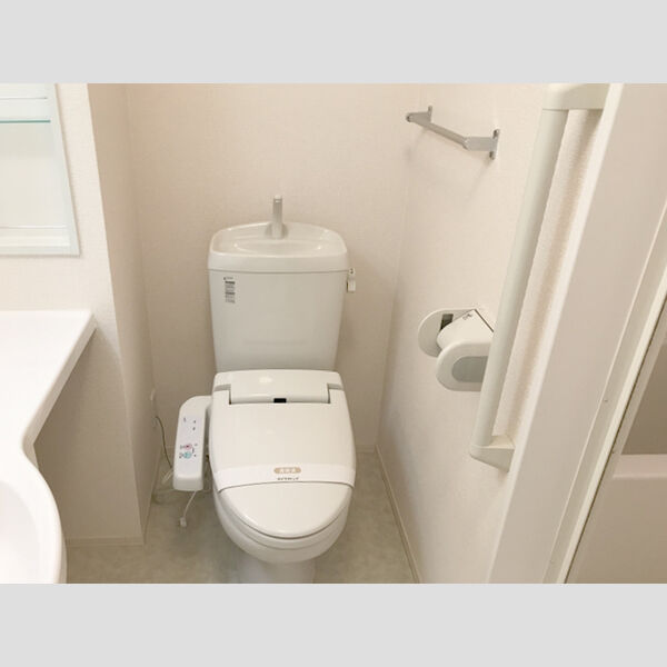 トイレ (温水洗浄暖房便座)