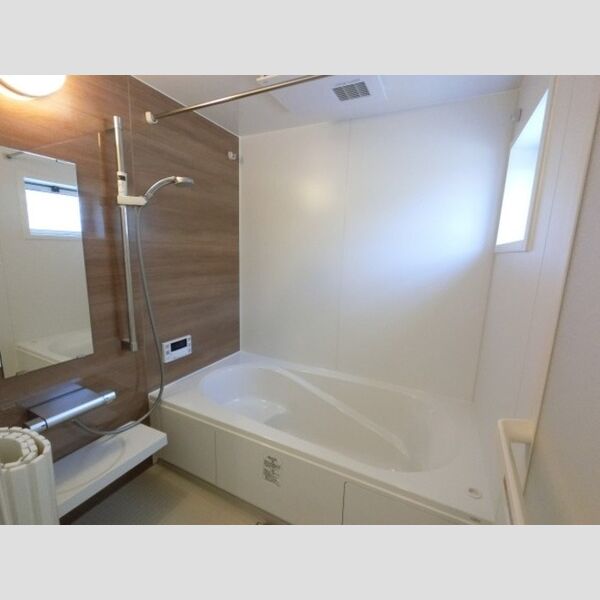 バス (換気暖房乾燥機付浴室)