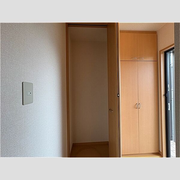 その他 (玄関・収納)