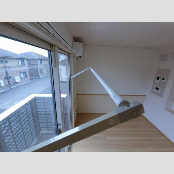 その他 (2種類の室内物干しがあります)