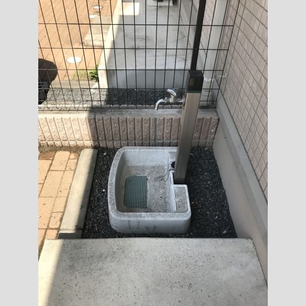 その他 (専用庭に水道有ります)