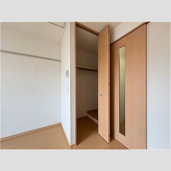 その他 (クローゼット)
