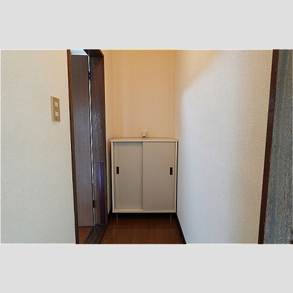 玄関 (シューズボックス)