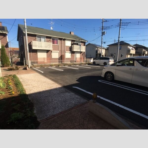 駐車場 (駐車場)