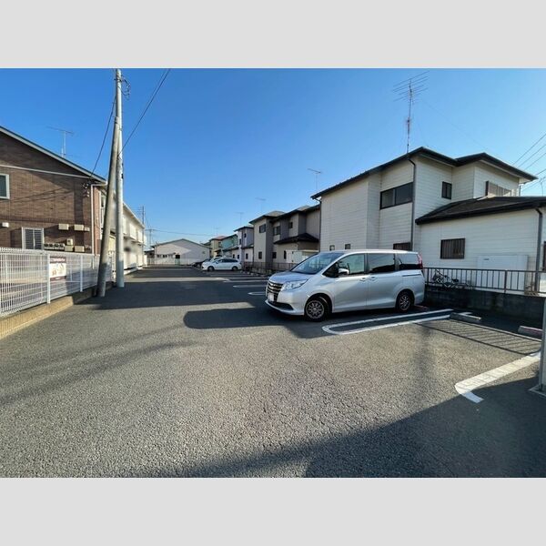 駐車場 (駐車場)