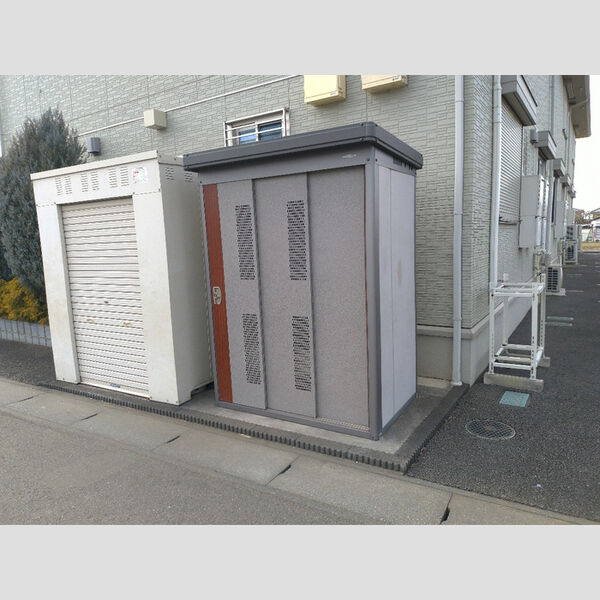 現地周辺 (ゴミ置き場)