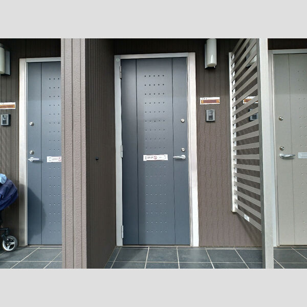 エントランス (玄関ドア)