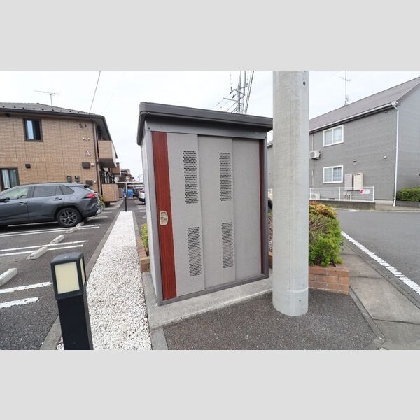 現地周辺 (ゴミステーション)
