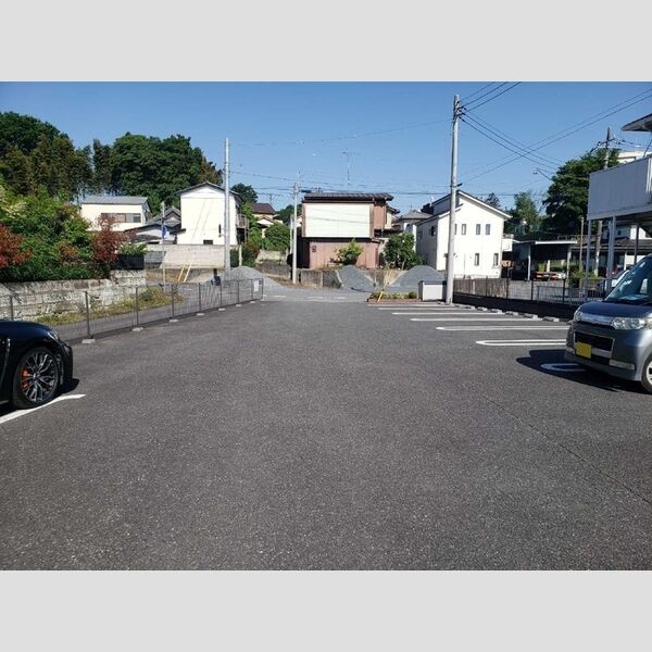 駐車場 (駐車場)