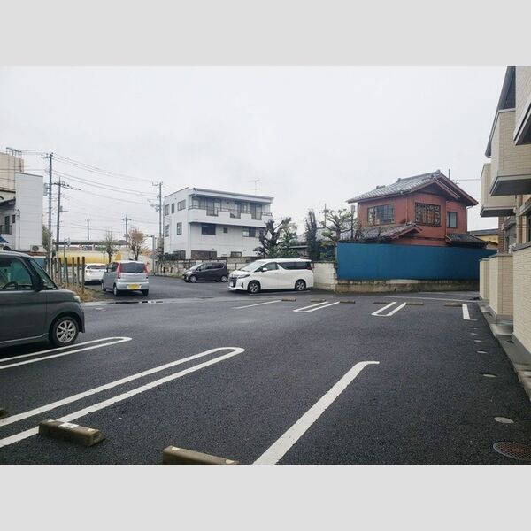 駐車場 (駐車場)