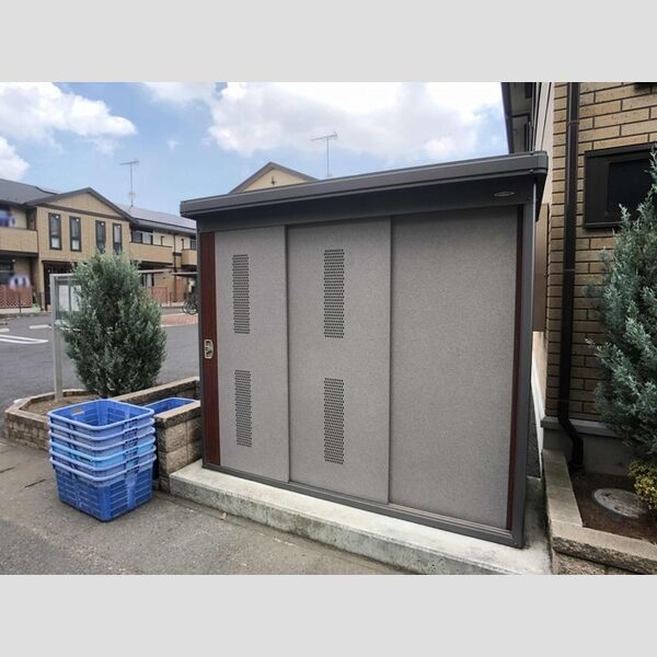 現地周辺 (ゴミステーション)