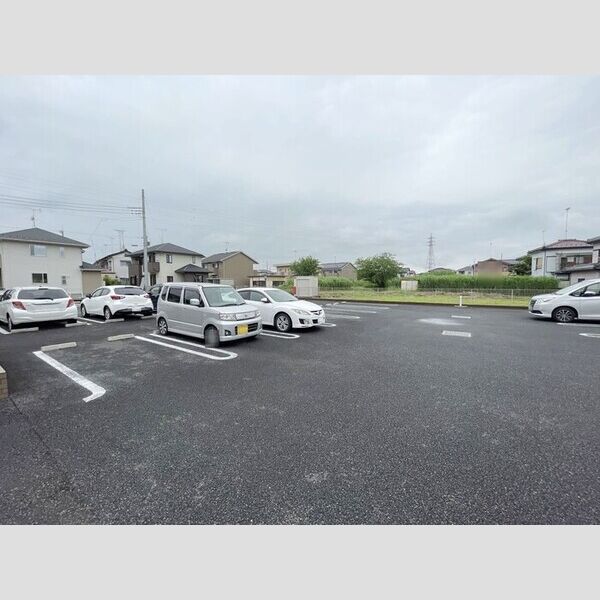 駐車場 (駐車場)