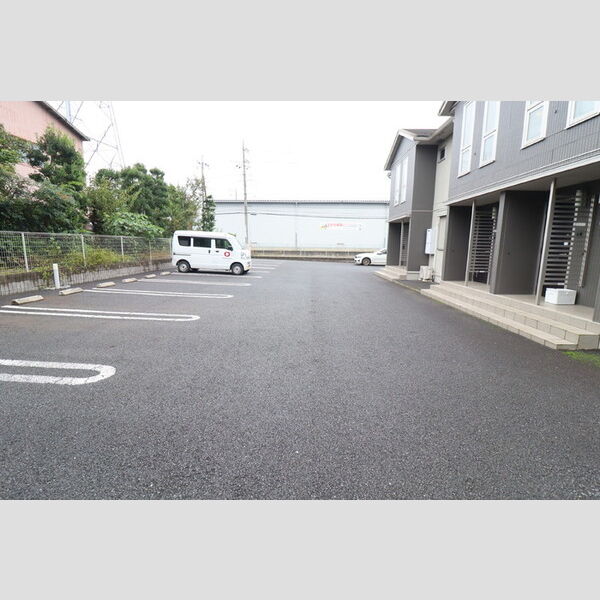 駐車場 (駐車場)