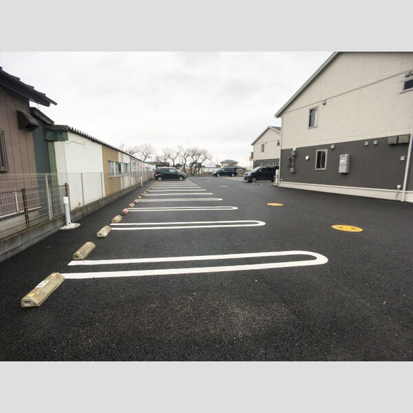 駐車場 (駐車場)