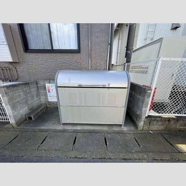 現地周辺 (ごみステーション)
