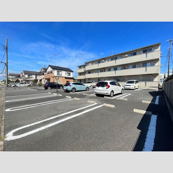 駐車場 (駐車場)