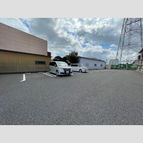 駐車場 (駐車場)