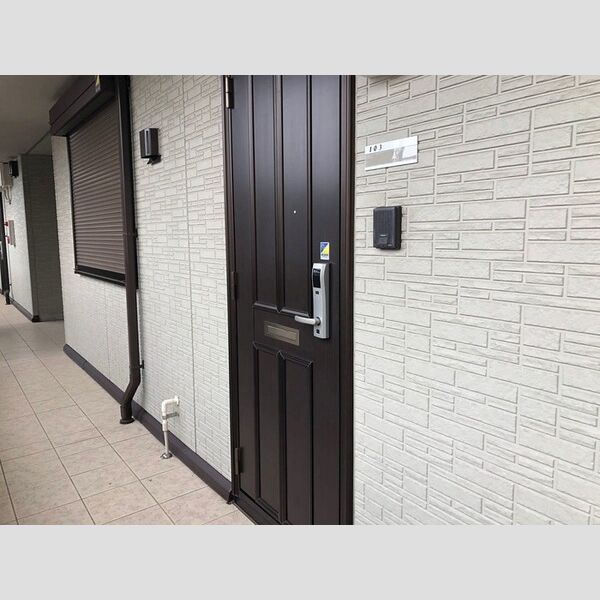 エントランス (玄関ドア)