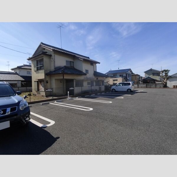駐車場 (駐車場)