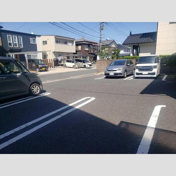駐車場 (駐車場)