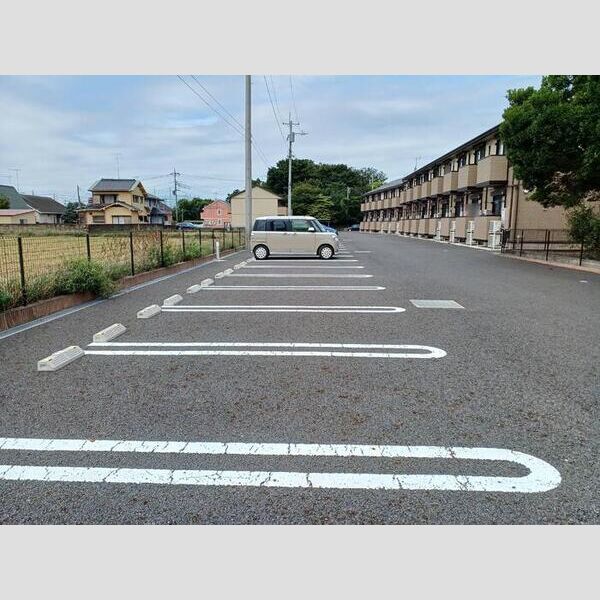 駐車場 (駐車場)