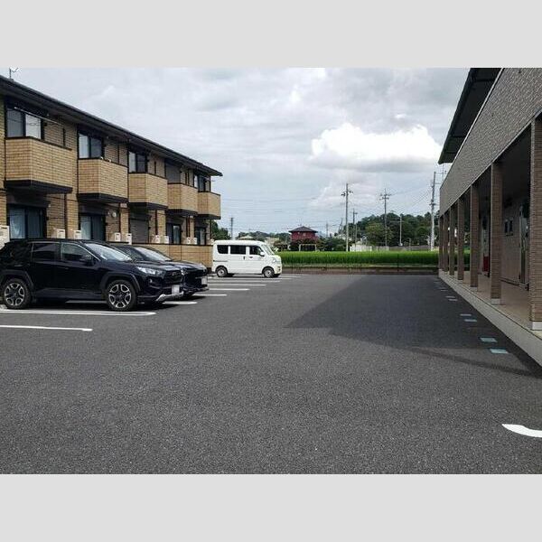 駐車場 (駐車場)