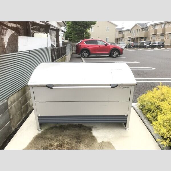 現地周辺 (ゴミステーション)
