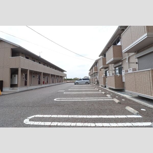 駐車場 (駐車場)