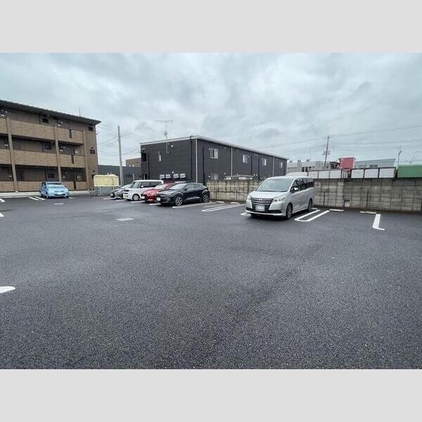 駐車場 (駐車場)