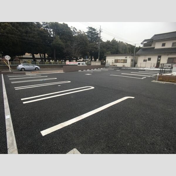 駐車場 (駐車場)