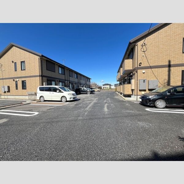 駐車場 (駐車場)