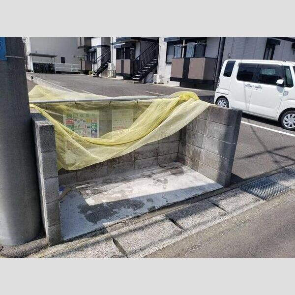 現地周辺 (ごみステーション)