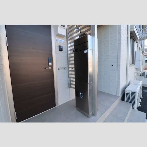 現地周辺 (ポスト　宅配ボックス)