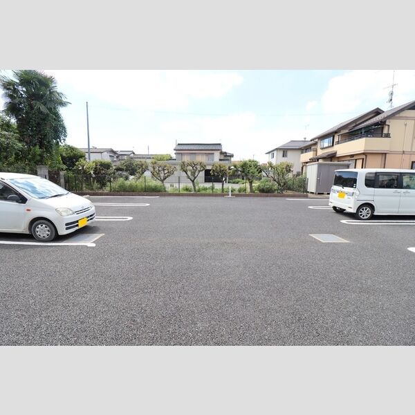 駐車場 (駐車場)