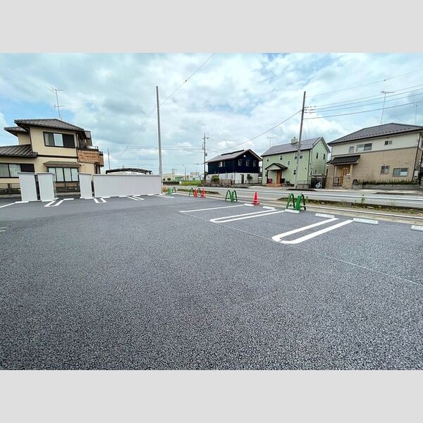 駐車場 (駐車場)