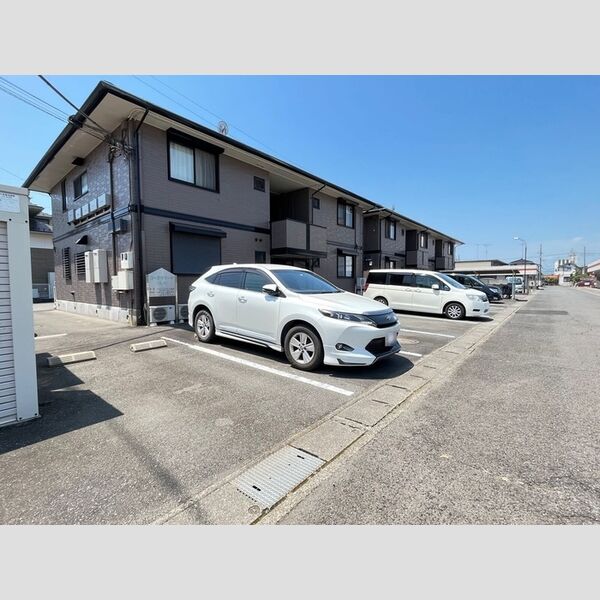 駐車場 (駐車場)