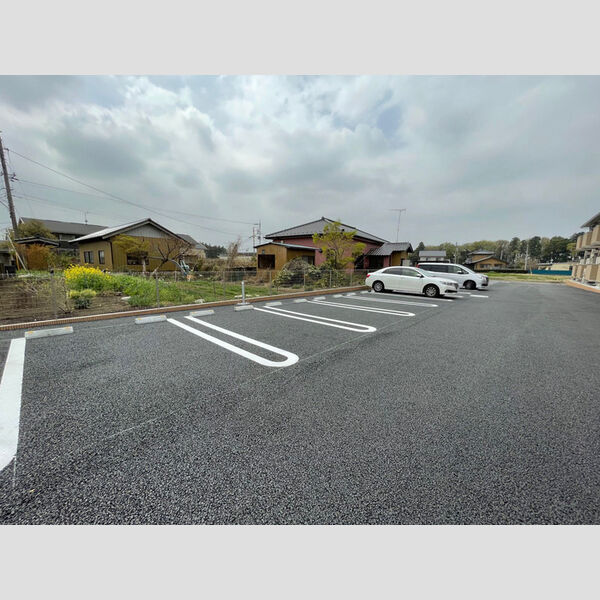 駐車場 (駐車場)