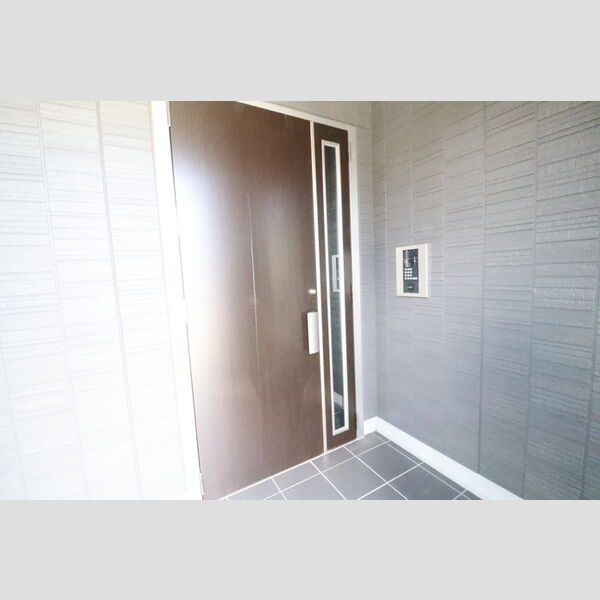 現地周辺 (オートロック入り口)