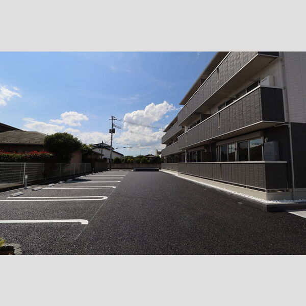 駐車場 (駐車場)