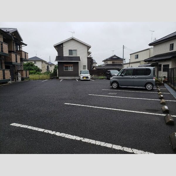 駐車場 (駐車場)