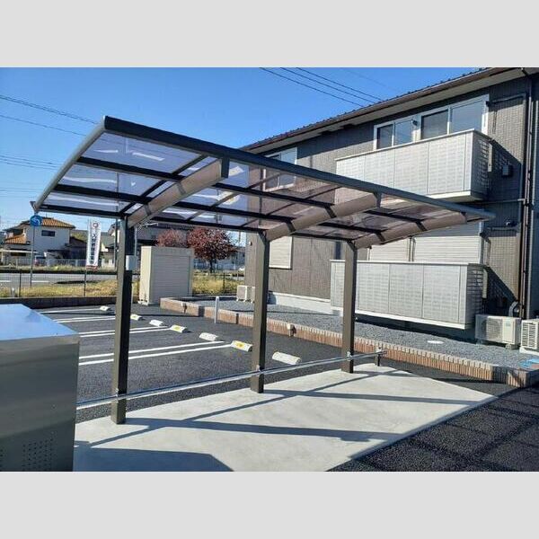 現地周辺 (駐輪場)