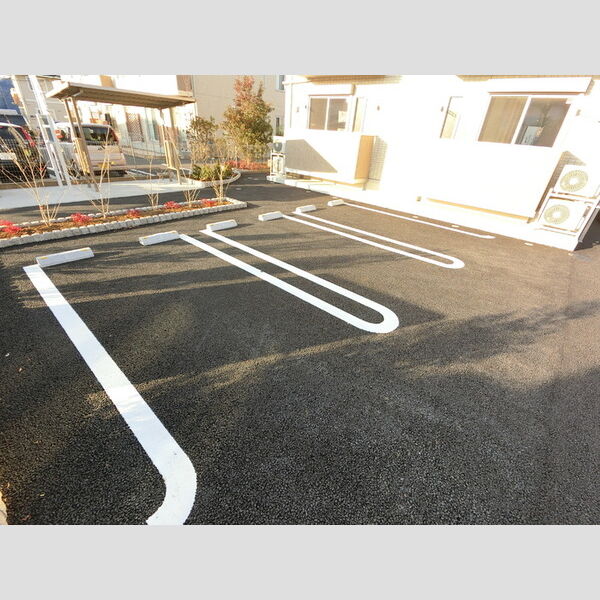 駐車場 (駐車場)
