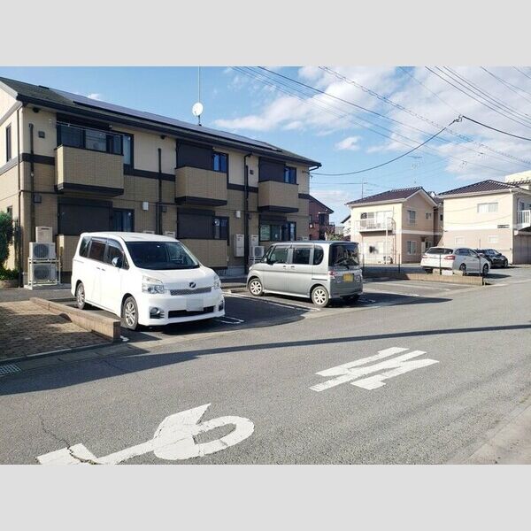 駐車場 (駐車場)