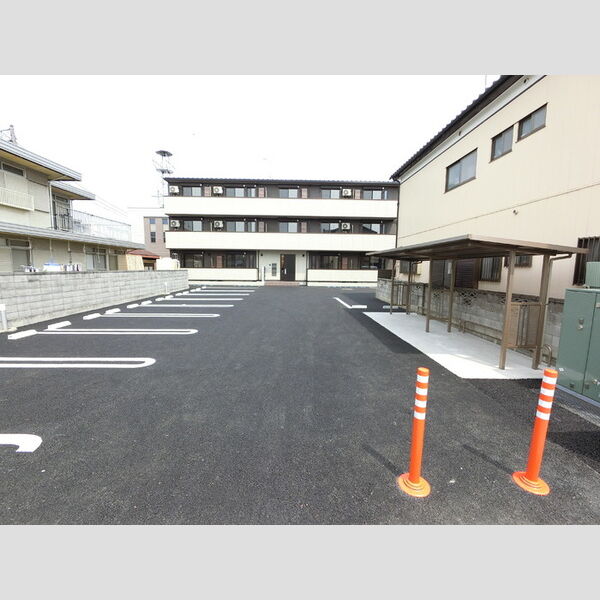 駐車場 (駐車場)