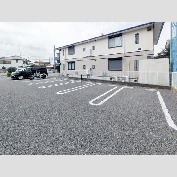 駐車場 (駐車場)