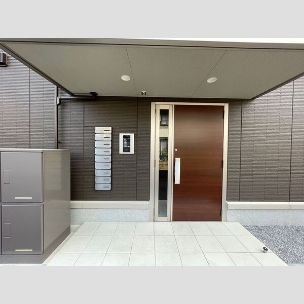 現地周辺 (オートロック入口)