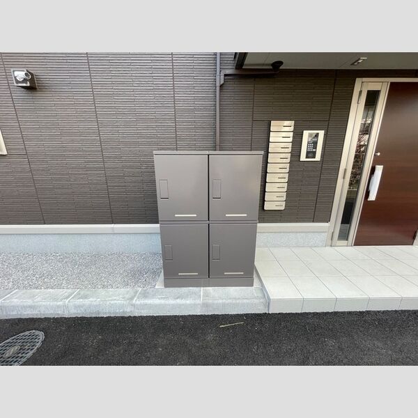 現地周辺 (宅配ボックス)