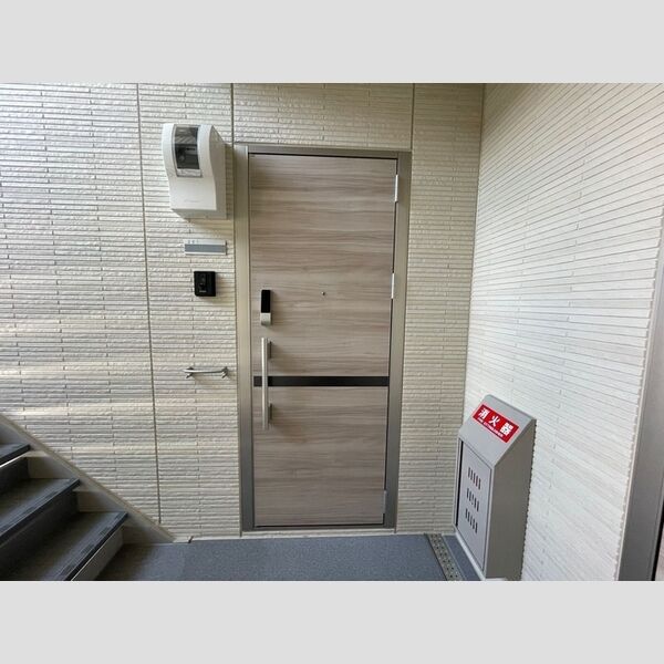 エントランス (玄関ドア)